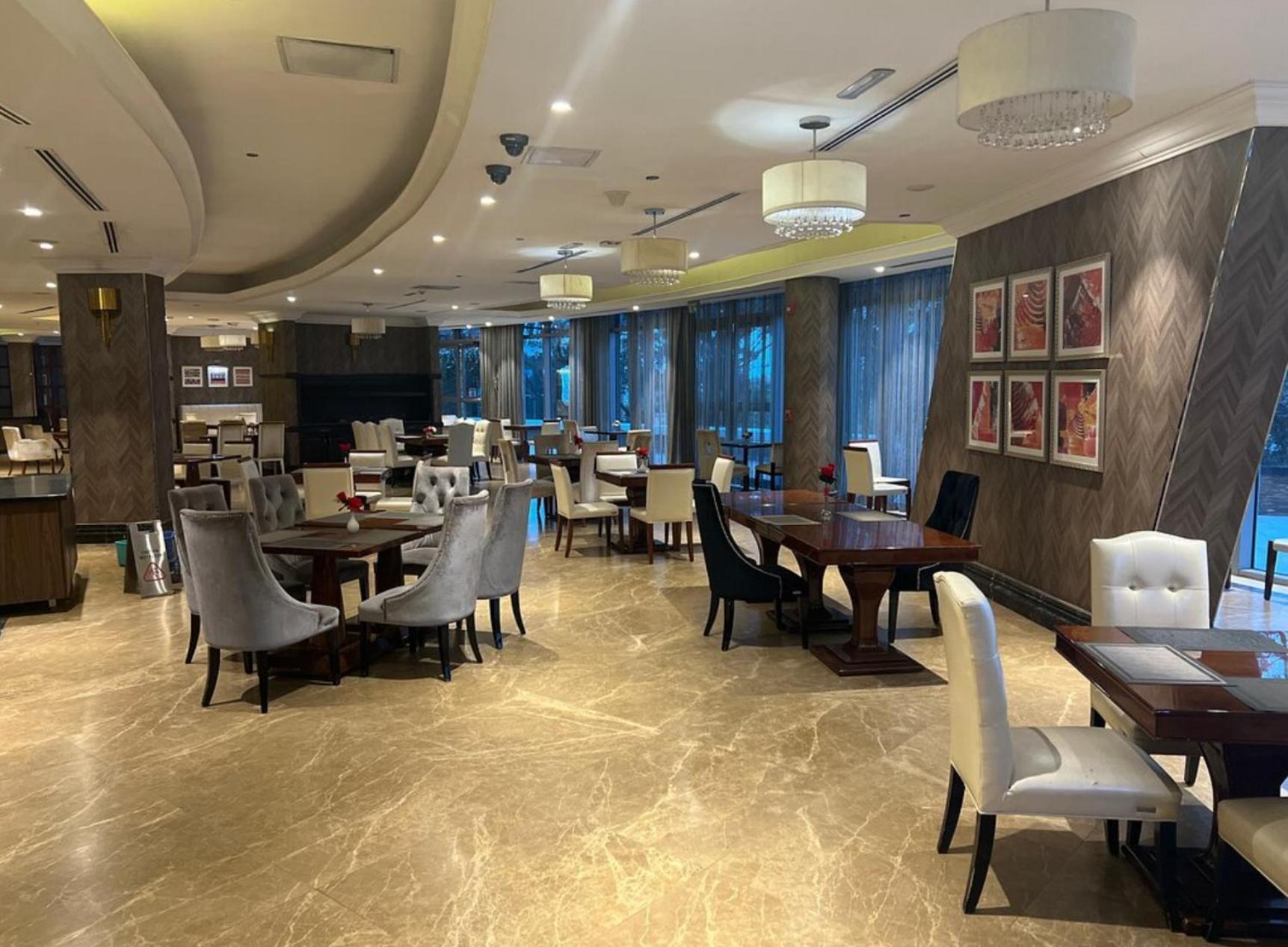 Pearl Of Africa Hotel Kampala Ngoại thất bức ảnh